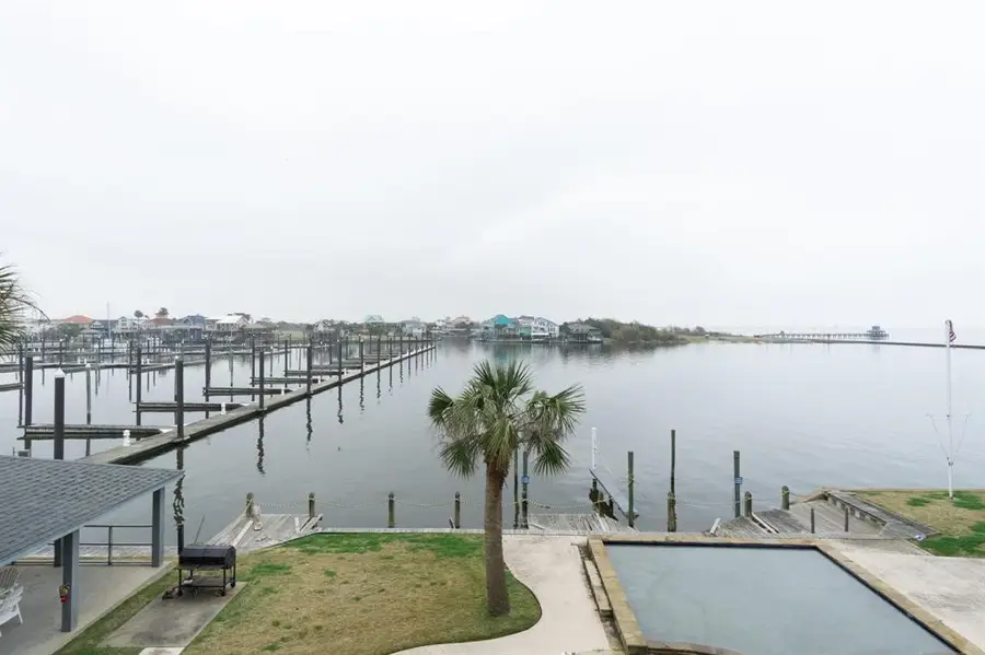 580 Pleasure Island Boulevard #207, Port Arthur, TX 77640 - #2