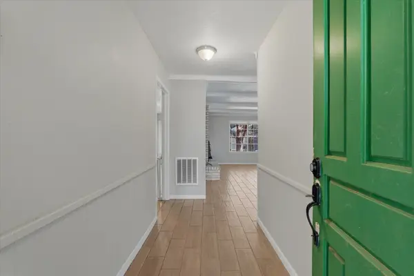 6004 Lakeside Drive, Liberty, TX 77575