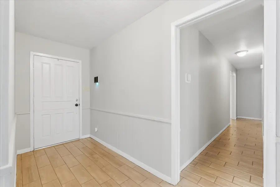 6004 Lakeside Drive, Liberty, TX 77575 - Image #2