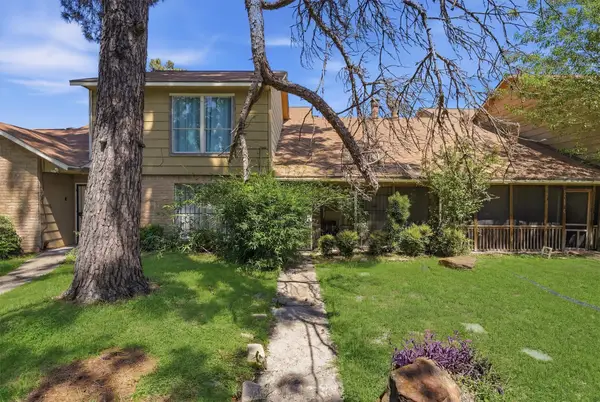 12207 W Village Drive #B, Houston, TX 77039