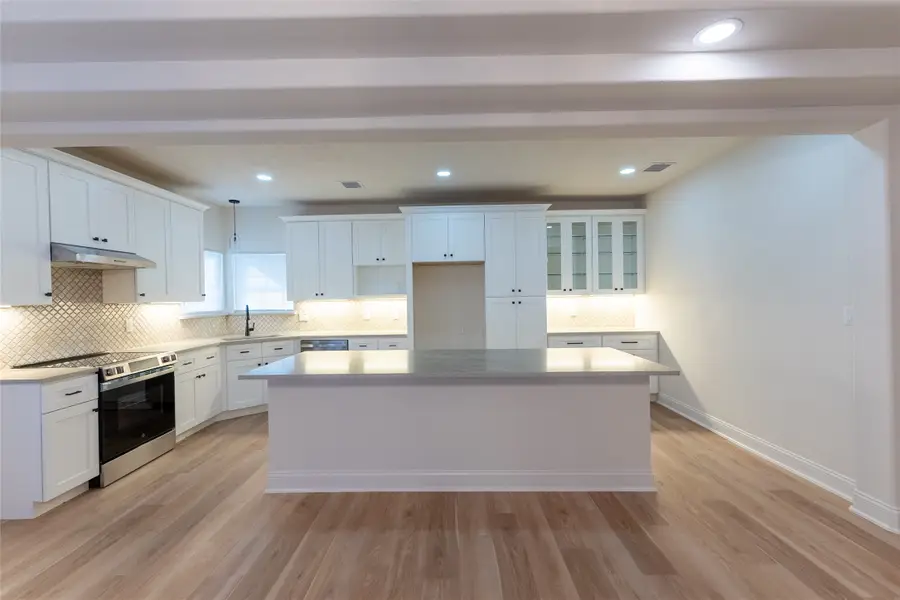 15765 Tanglewood Drive, Willis, TX 77378 - Image #3