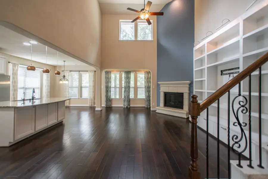 31 Whispering Thicket Place, The Woodlands, TX 77375 - #2