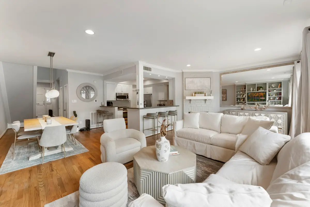 1260 Fountain View Drive #171, Houston, TX 77057 - Image #1