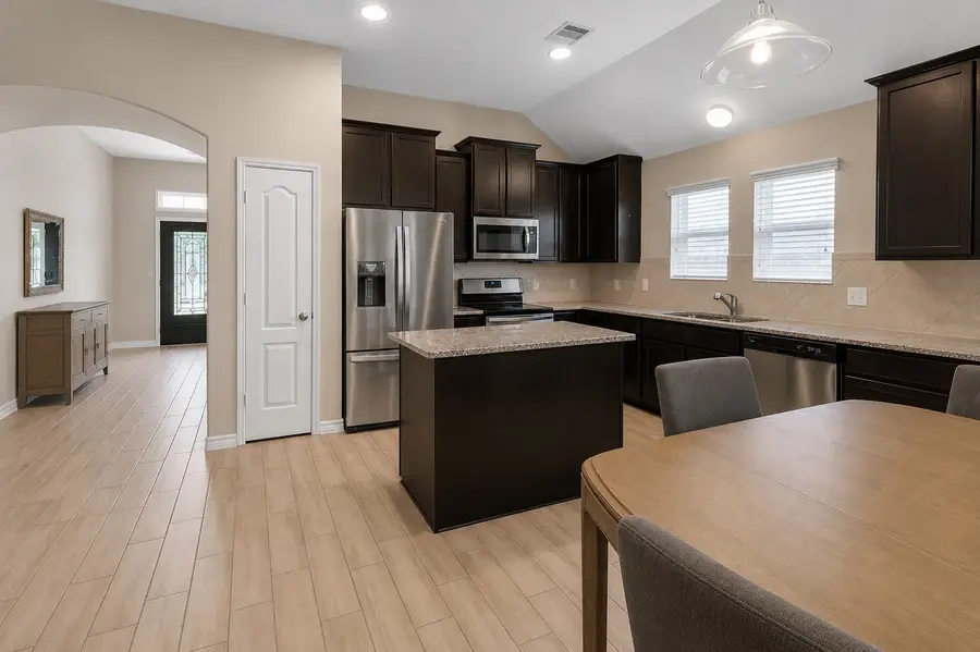 13806 Kodiak Brown Bear Street, Crosby, TX 77532 - #2