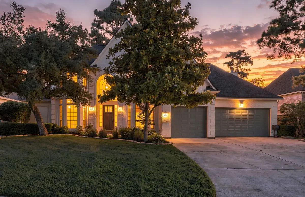 22 Hillside View Place, The Woodlands, TX 77381 - #1