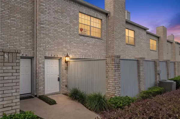 332 Wilcrest Drive #332, Houston, TX 77042
