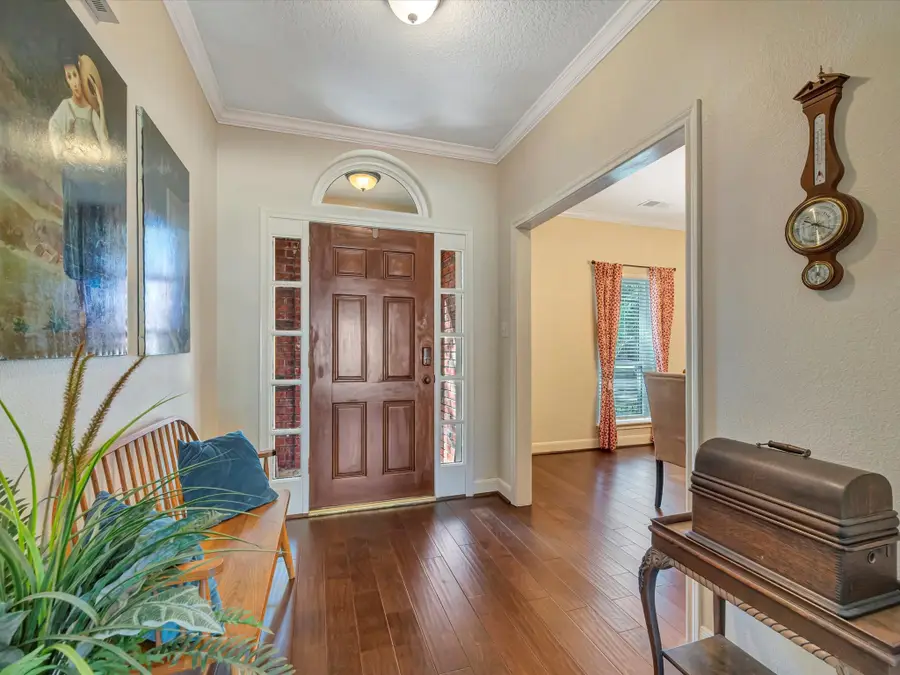 714 Crestwood Drive, Seabrook, TX 77586 - #3