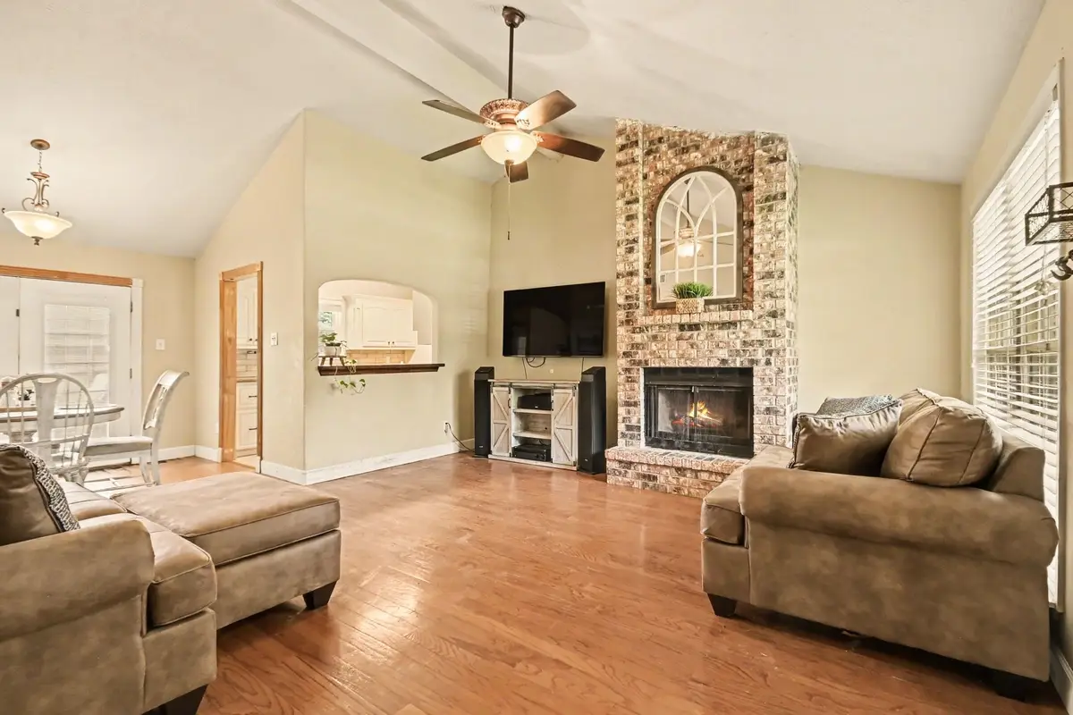 1010 E Belgravia Drive, Pearland, TX 77584 - #1