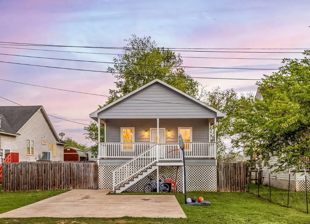 805 E Mulberry Avenue, Wharton, TX 77488 - #1