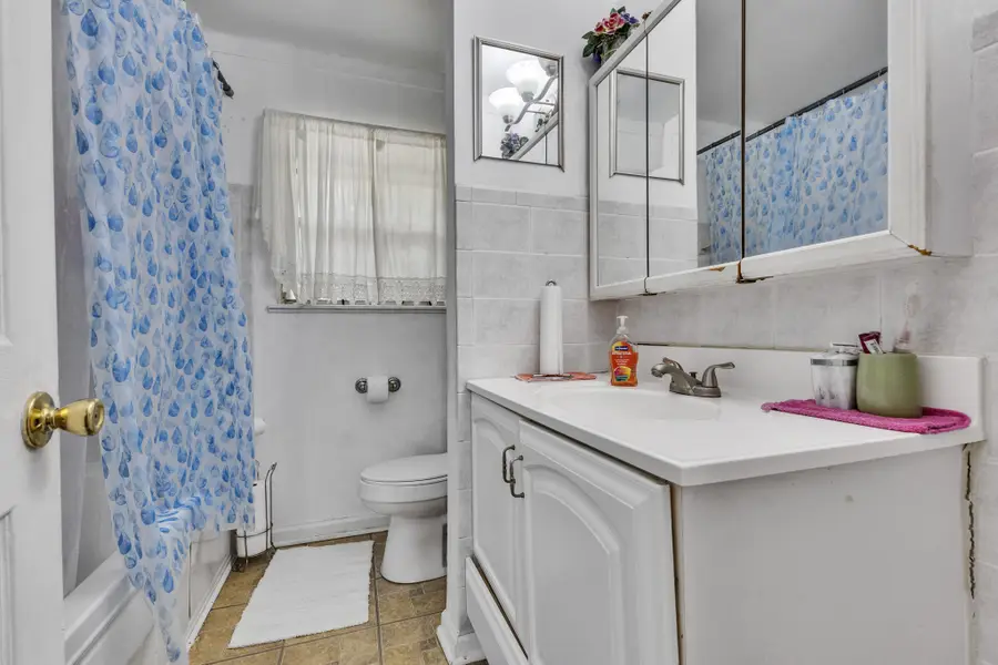 6051 Willow Glen Drive, Houston, TX 77033 - #3