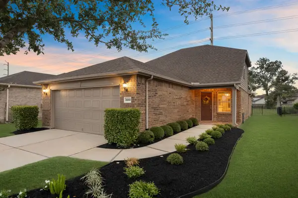 3242 Golden Eagle Way, Richmond, TX 77469