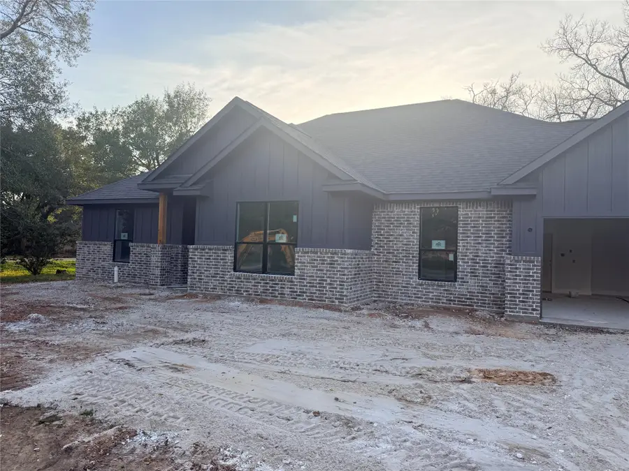 438 Old Wharton Road, East Bernard, TX 77435 - #2