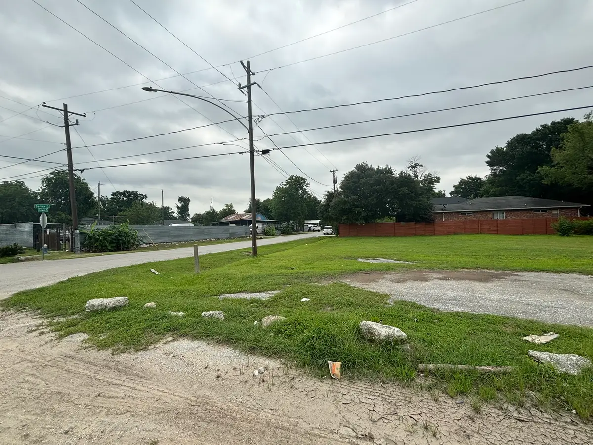 3518 E Lockwood Drive, Houston, TX 77026 - #1