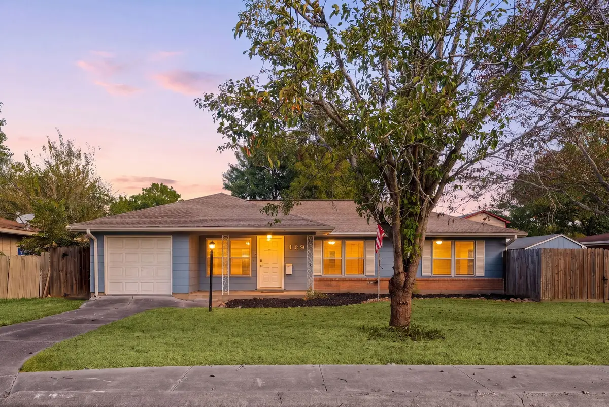 129 E 5th Street, Deer Park, TX 77536 - #1