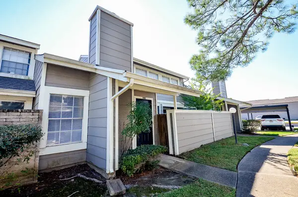 12114 Bob White Drive #121, Houston, TX 77035