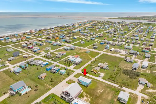 516 Treaty Drive, Surfside Beach, TX 77541