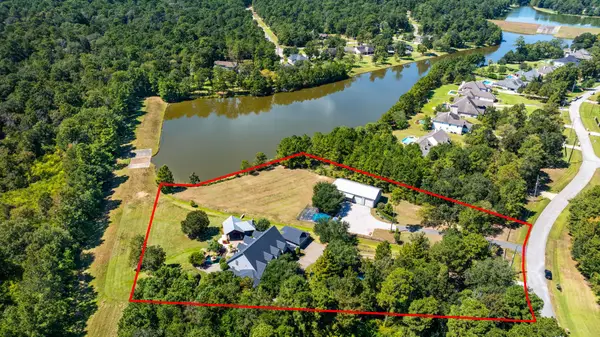 9902 Crestwater Circle, Magnolia, TX 77354