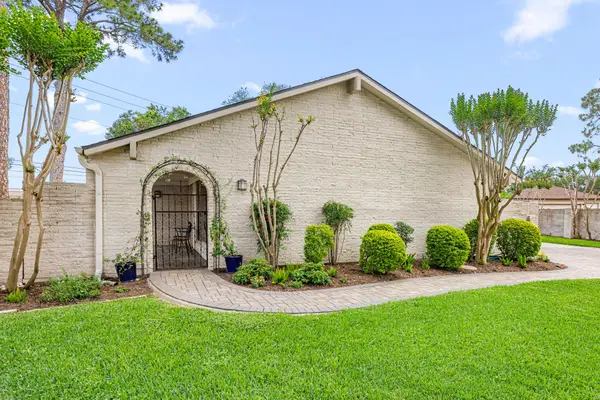 3110 Lynbrook Court, Sugar Land, TX 77478