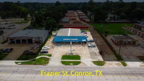 1806 N Frazier Street, Conroe, TX 77301