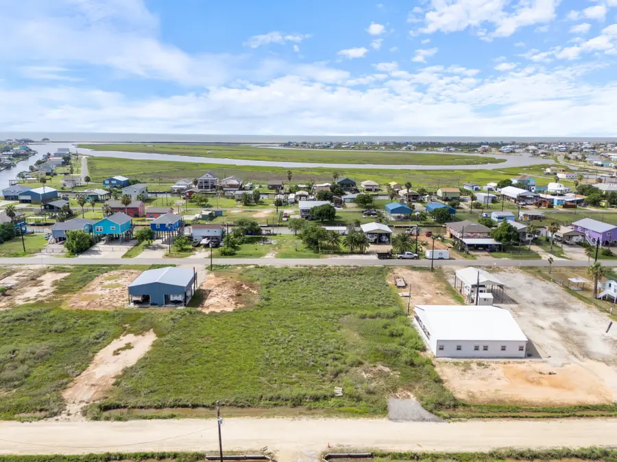 5833 Pelican Street, Sargent, TX 77414 - #2