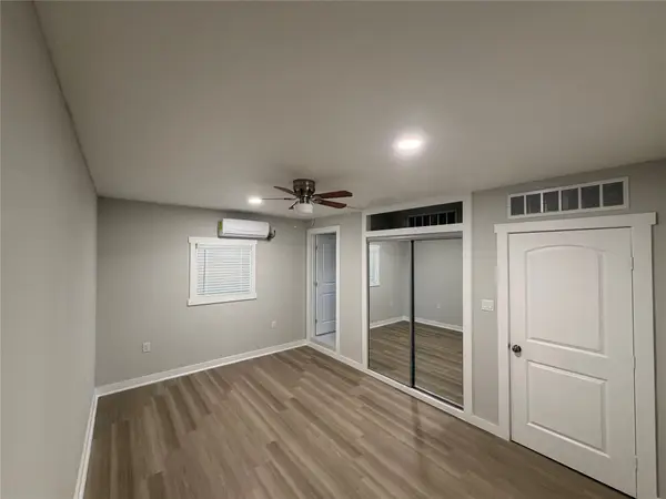 2611 Center Street, Waller, TX 77484