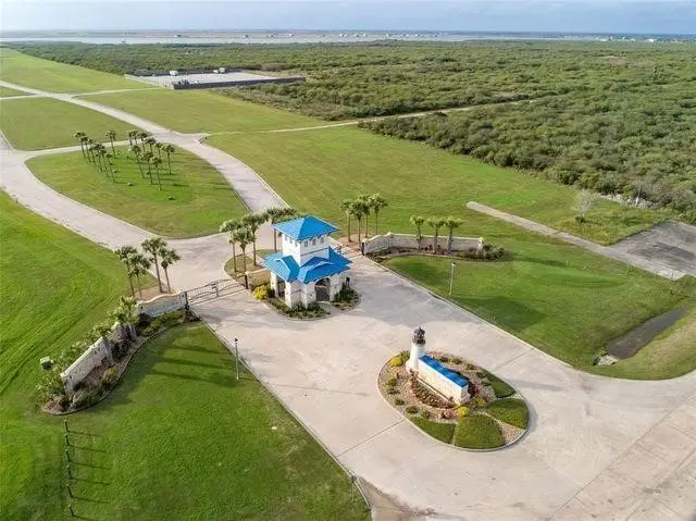 2952 Palacios Bay Drive, Palacios, TX 77465 - #2