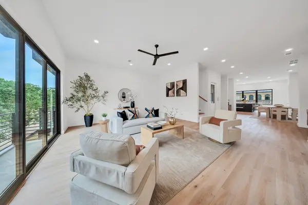 1135 Lake Pointe Parkway, Sugar Land, TX 77478