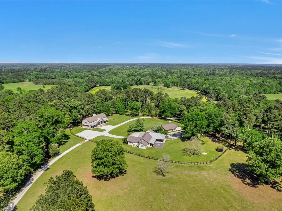 1810 Caspers Cove Road, Lufkin, TX 75904 - Image #2