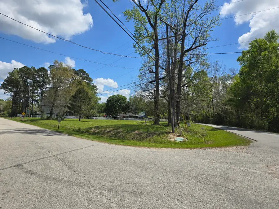 334 Martin Drive, Ames, TX 77575 - #2