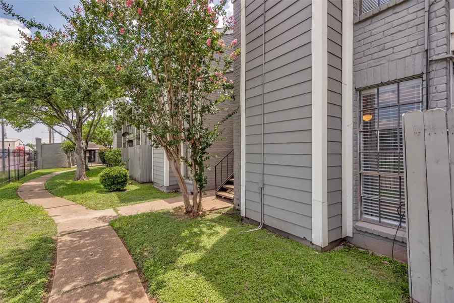 12500 Sandpiper Drive #195, Houston, TX 77035 - Image #2