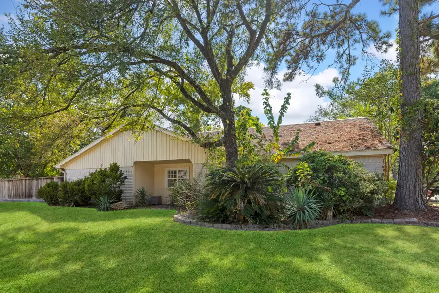 3622 Hill Springs Drive, Kingwood, TX 77345 - #3