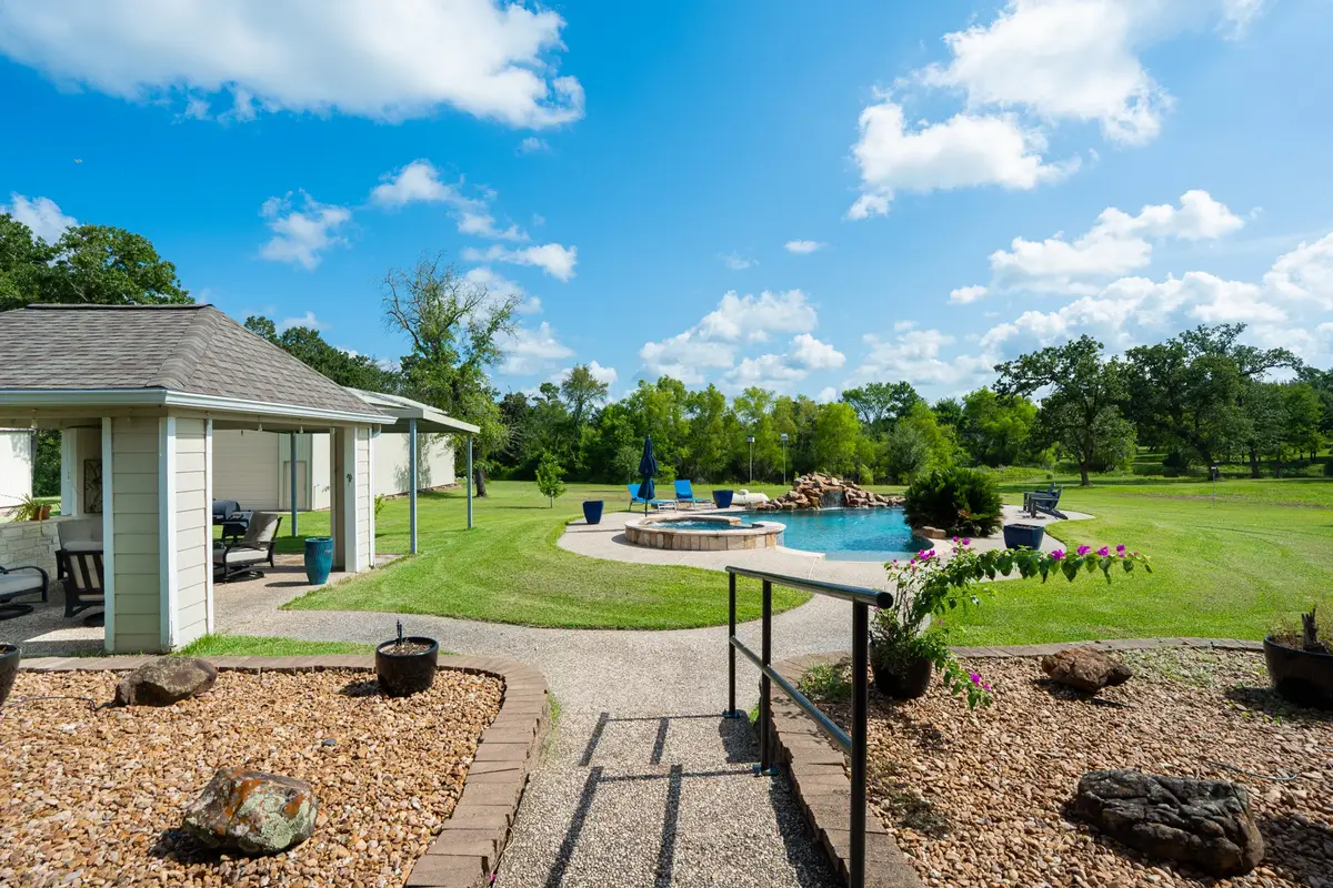 92 Canyon Run Boulevard, Huntsville, TX 77320 - #1