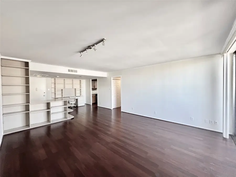 2016 Main Street #2405, Houston, TX 77002 - #3