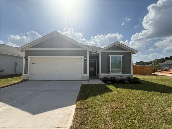 15885 Berry Hill Drive, Conroe, TX 77303