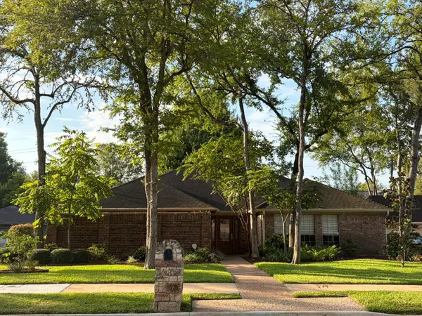 2019 Plantation Drive, Richmond, TX 77406