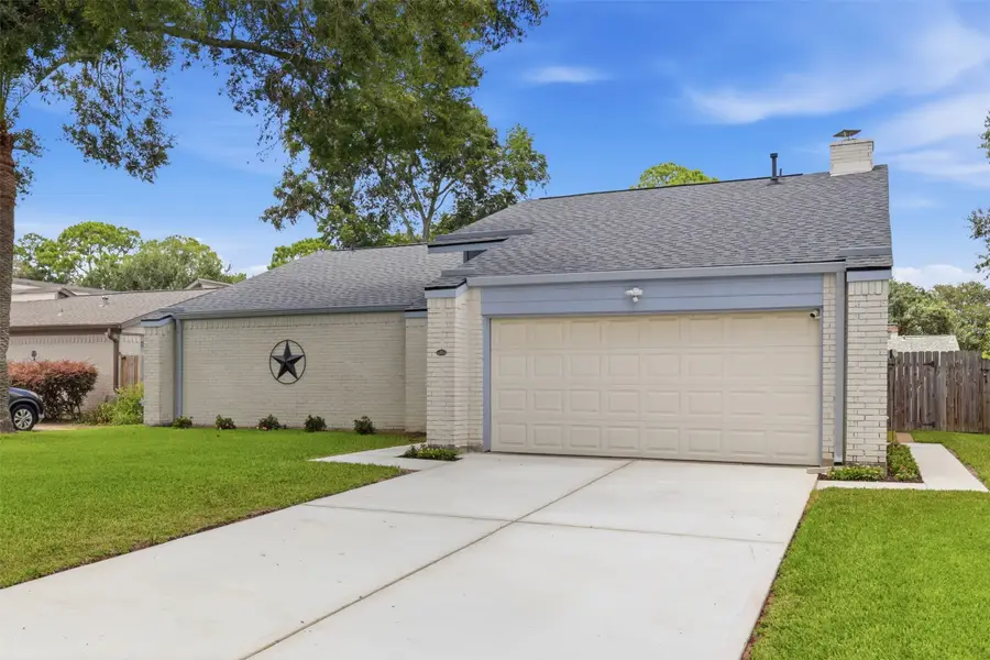 16319 Mill Point Drive, Houston, TX 77059 - #3