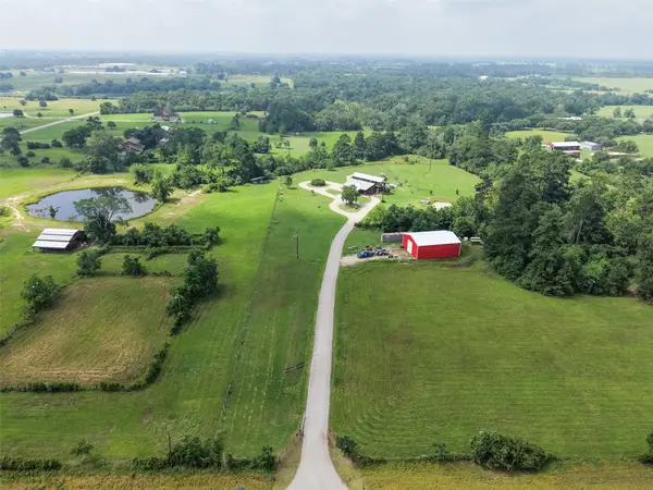 26534 Mitchel Road, Hempstead, TX 77445