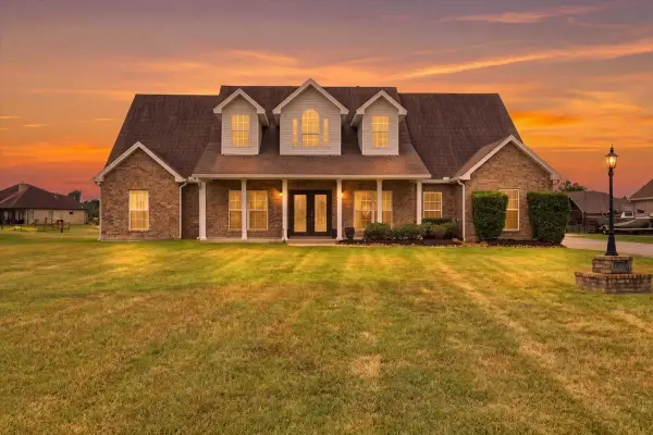 1030 Drake Drive, Bridge City, TX 77611