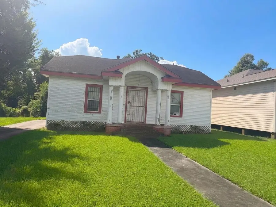 3142 7th Street, Port Arthur, TX 77642 - #2