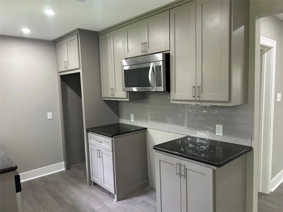 714 Morrell St, Baytown, TX 77520 - #3