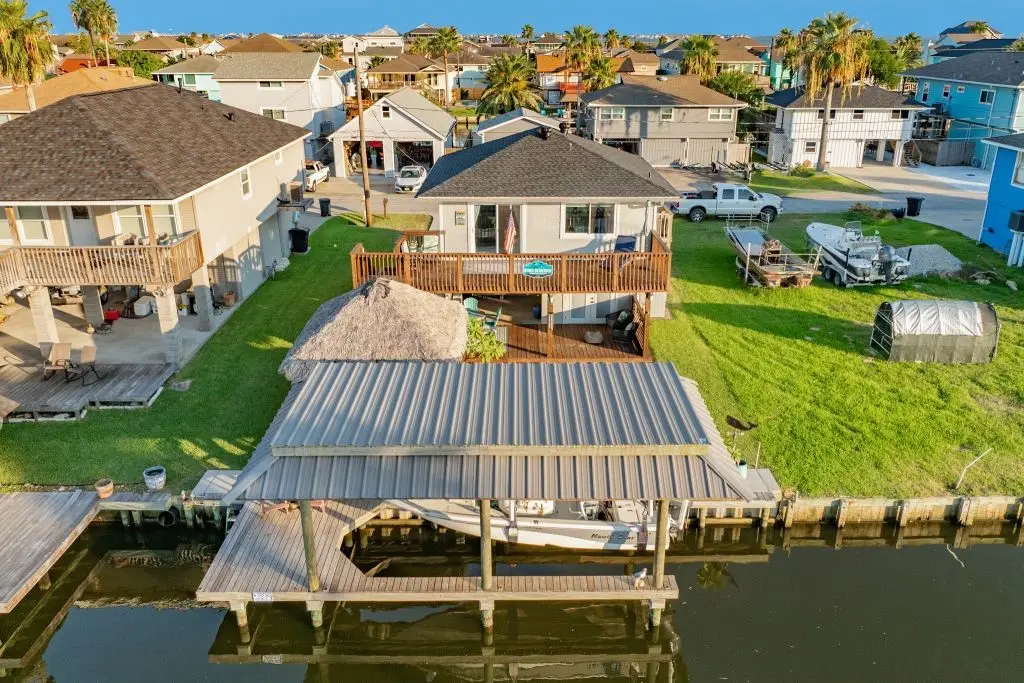 621 Warsaw Street, Bayou Vista, TX 77563 - #1