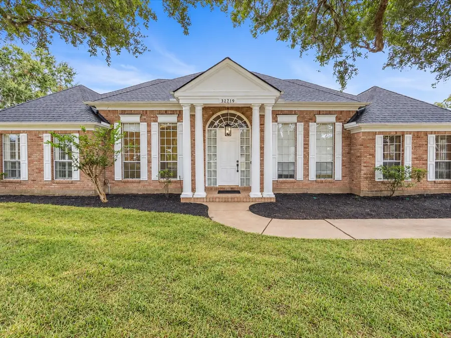 32719 Weybridge Street, Fulshear, TX 77441 - #2