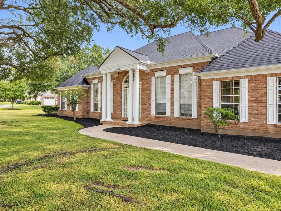32719 Weybridge Street, Fulshear, TX 77441 - #3