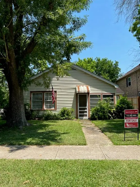 4260 Dartmouth Avenue, West University Place, TX 77005