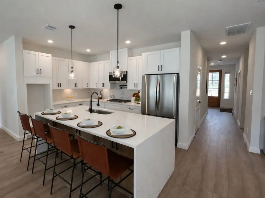 1855 East Lake Drive, Huntsville, TX 77340 - #2