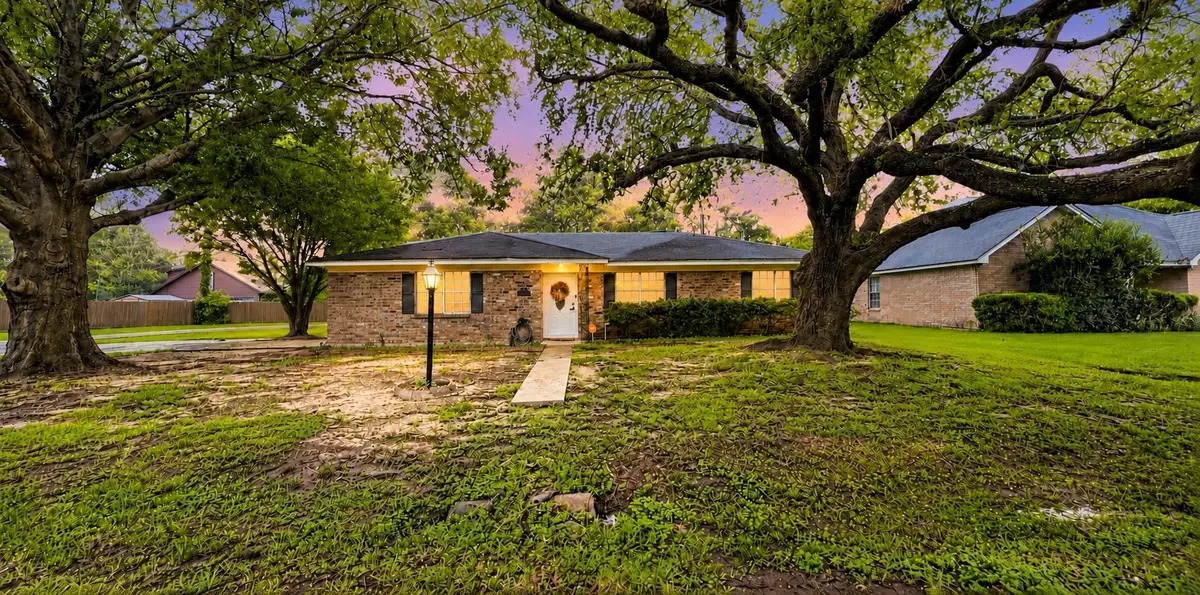 5815 Scenic Drive, Beaumont, TX 77713 - #1