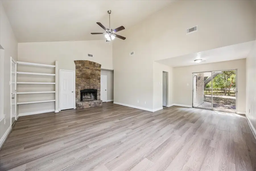 229 E Forest Avenue, Shoreacres, TX 77571 - #3
