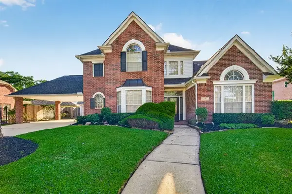 3910 S Beechwood Court, Houston, TX 77059