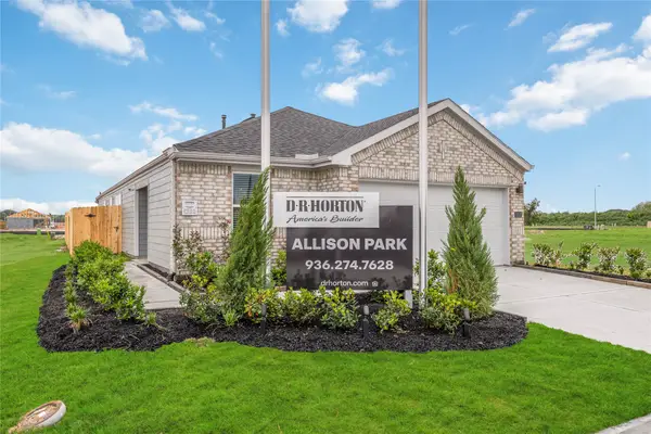 5122 Greengrass Willow Way, Houston, TX 77048