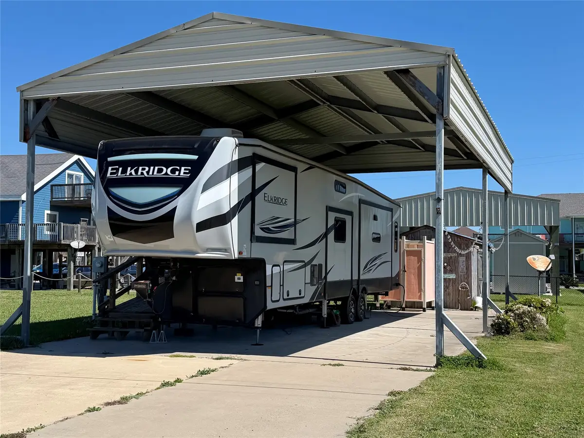 950 Clara Street, Crystal Beach, TX 77650 - #1